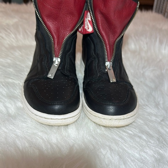 Nike Black and White AirJordan Retro zip - Picture 9 of 12